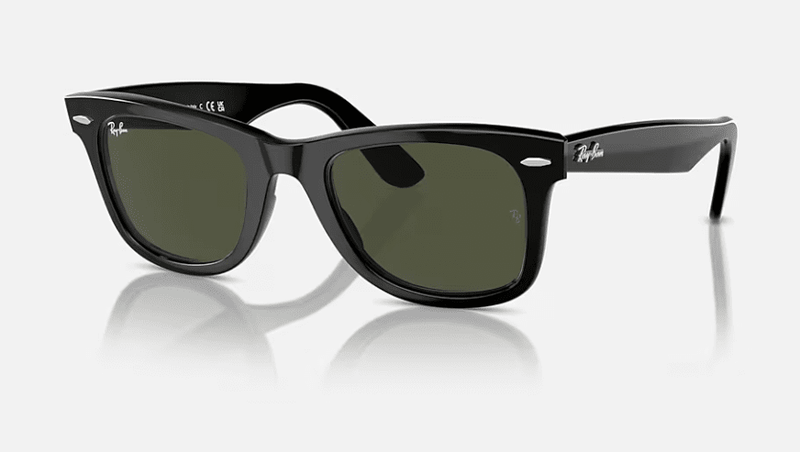 Ray Ban Wayfarer Sunglasses Black with G-15 Green Lenses